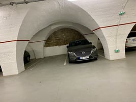 Lyon garage.jpeg