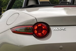 2023-Mazda-MX-5-4.jpg