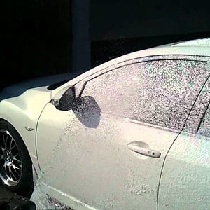 Mazda6 a pěna Autobrite Super Snow