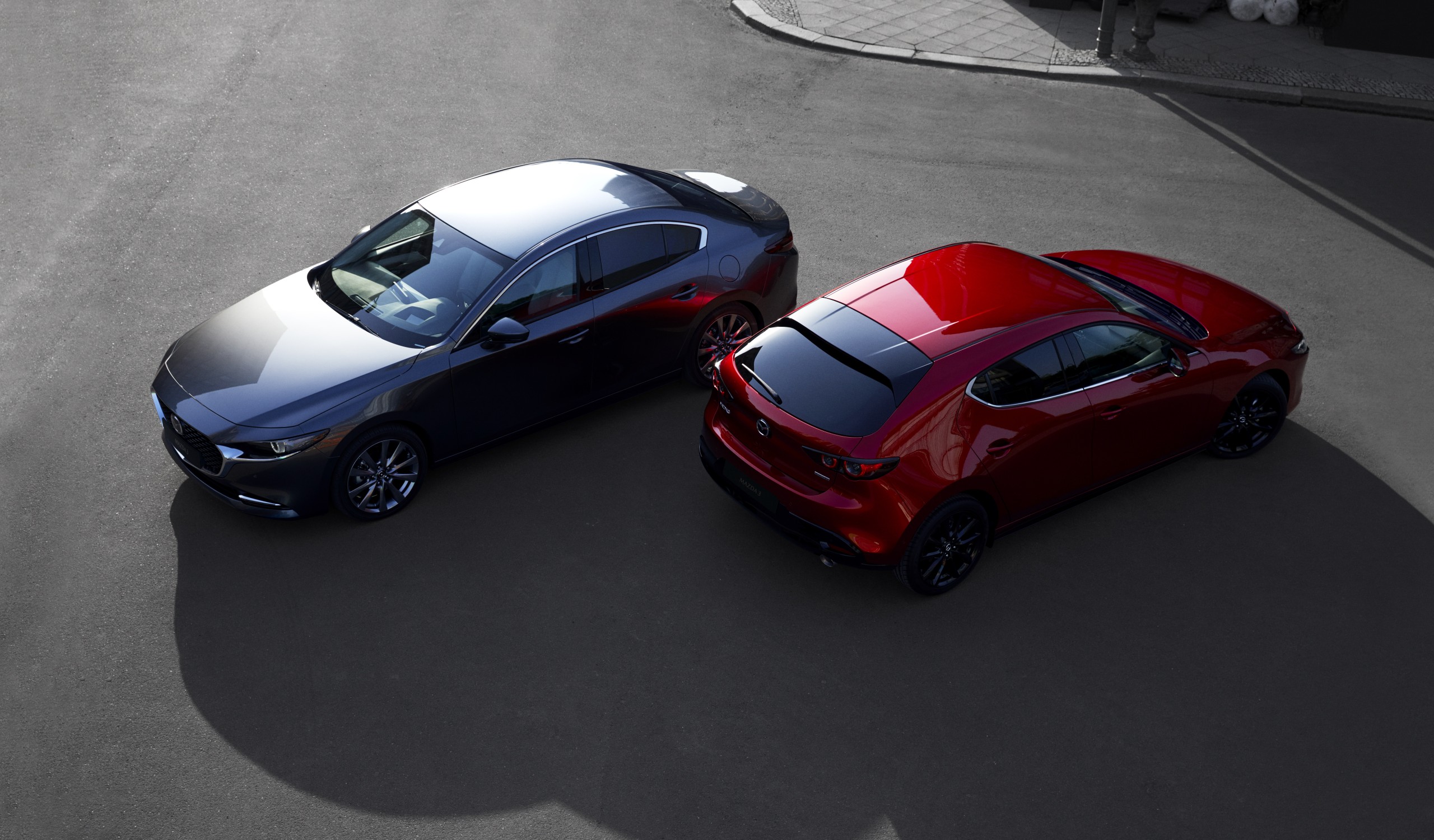 27_All-New-Mazda3_SDN_5HB_EXT